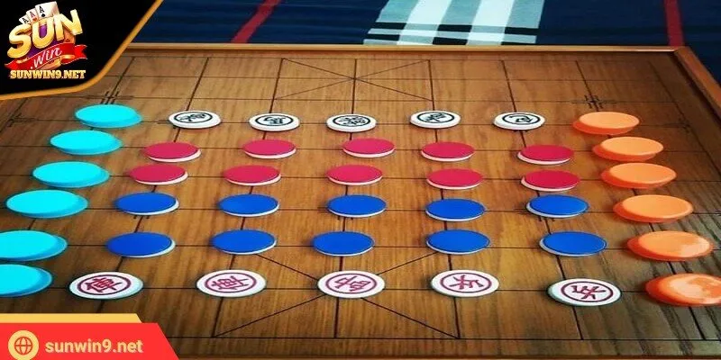 Luật di chuyển trong game cờ úp tuân theo luật truyền thống